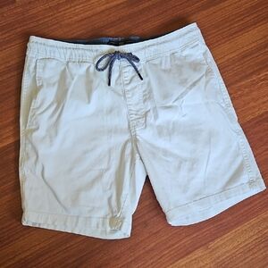 NICKEL & IRON White 7" Chino Shorts Elastic Drawstring Waistband Small LIKE NEW